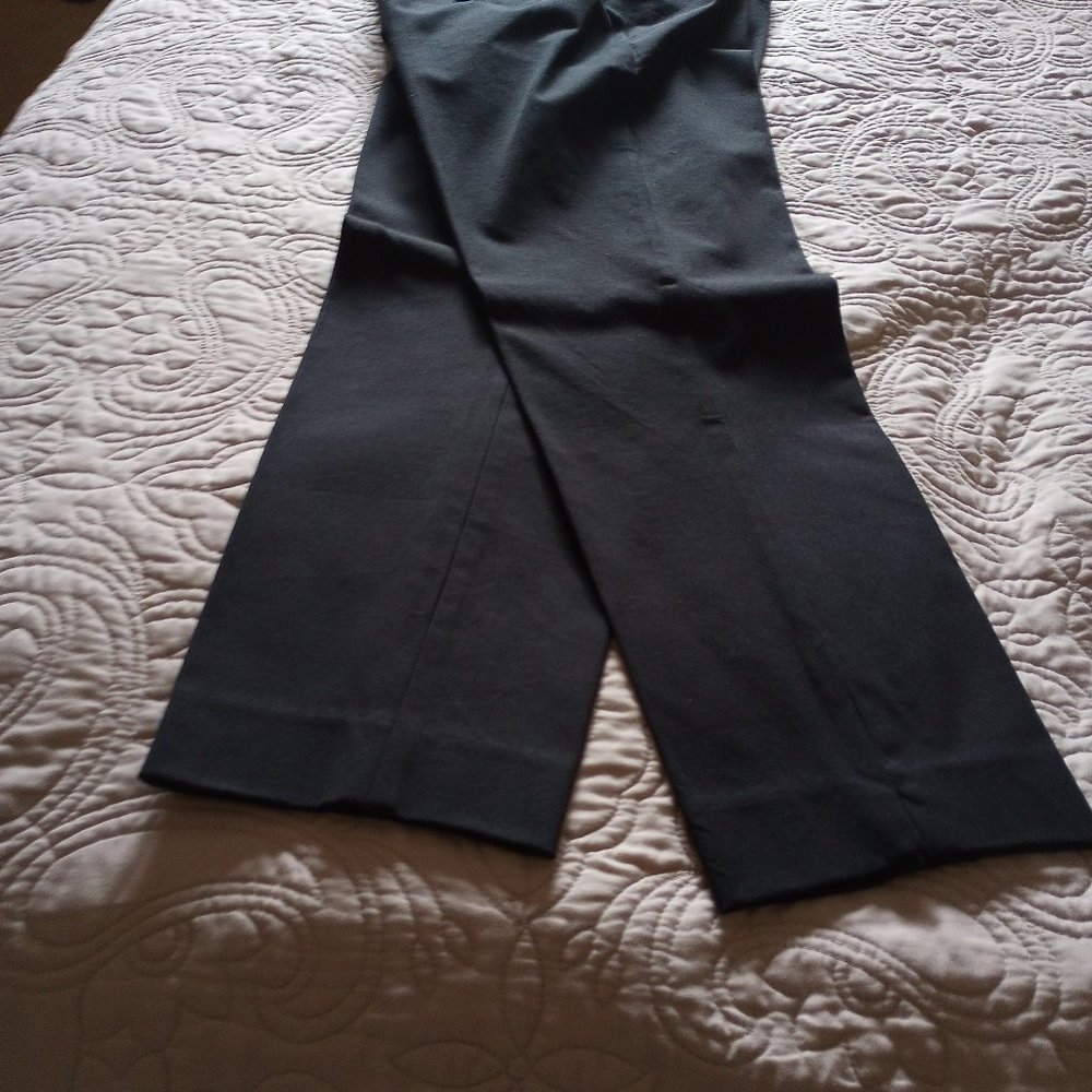 Talbots Black Chatham Crop Pants, like new condition, size 8